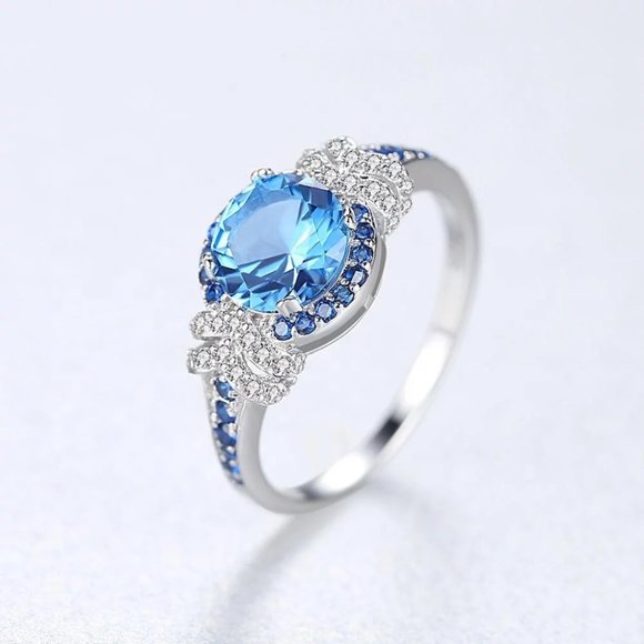 Jewelry - Stunning Sapphire Sterling Silver Ring